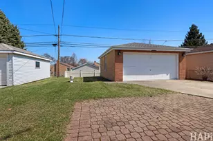 8049 N Overhill Ave, Niles, IL 60714 - Photo 25