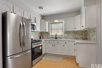 8049 N Overhill Avenue, Niles, IL 60714 - Photo 5