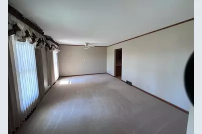 321 E Elm Street, Piper City, IL 60959 - Photo 3