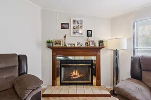 579 Park Ave, Belvidere, IL 61008 - Photo 9