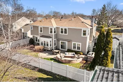 1894 Maine Drive, Elk Grove Village, IL 60007 - Photo 33