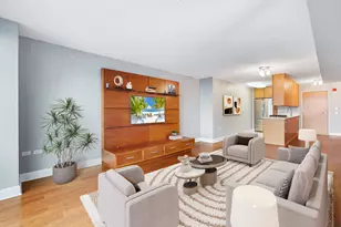 [Address not provided], Skokie, IL 60077 - Photo 3