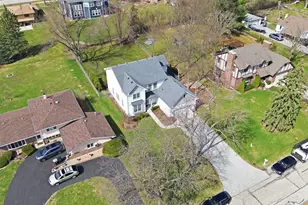 7814 Brookbank Rd, Willowbrook, IL 60527 - Photo 29