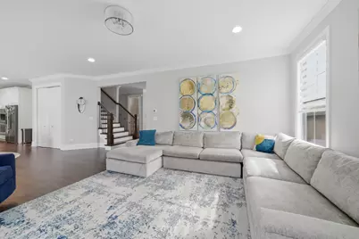 7814 Brookbank Road, Willowbrook, IL 60527 - Photo 5