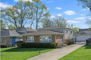 4029 N Grant St, Westmont, IL 60559 - Photo 1