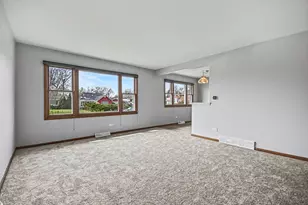 4029 N Grant St, Westmont, IL 60559 - Photo 3