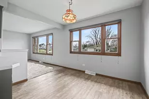 4029 N Grant St, Westmont, IL 60559 - Photo 5