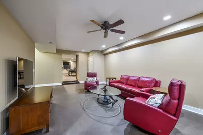 2009 Mackenzie Place #2009, Wheaton, IL 60187 - Photo 37