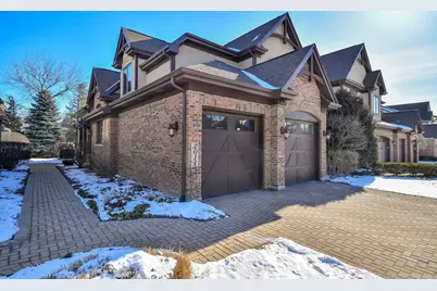 2009 Mackenzie Place #2009, Wheaton, IL 60187 - Photo 3