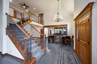 2009 Mackenzie Pl, Wheaton, IL 60187 - Photo 17