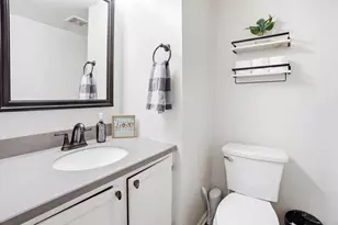 625 Fairview Ln, South Elgin, IL 60177 - Photo 15