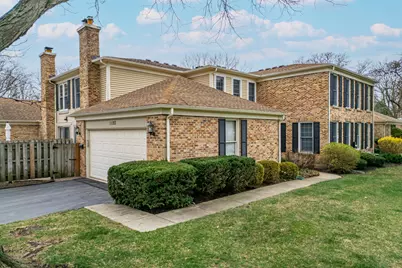 1122 Creekside Drive, Wheaton, IL 60189 - Photo 1