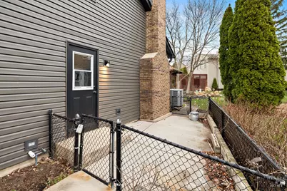 1630 Castaway Court, Hoffman Estates, IL 60010 - Photo 23