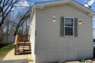 1712 S Dixie Hwy, Crete, IL 60417 - Photo 1