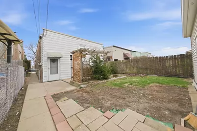 1424 S 57th Avenue, Cicero, IL 60804 - Photo 37