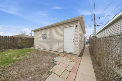 1424 S 57th Avenue, Cicero, IL 60804 - Photo 41