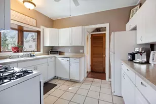 115 Maple Ave, Walworth, WI 53184 - Photo 9