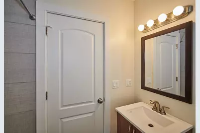 6241 N Claremont Avenue #3, Chicago, IL 60659 - Photo 27