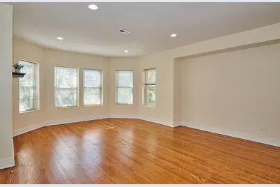 6241 N Claremont Avenue #3, Chicago, IL 60659 - Photo 3