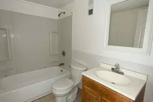 8108 Waterbury Ct, Woodridge, IL 60517 - Photo 7