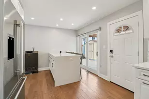 9262 N Woodland Dr, Niles, IL 60714 - Photo 9