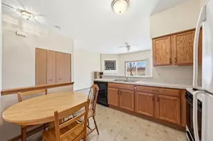 2542 Oak Tree Ln, Plainfield, IL 60586 - Photo 9