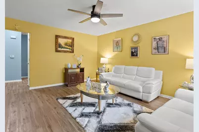 636 E 156th Place, South Holland, IL 60473 - Photo 3