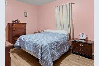 636 E 156th Place, South Holland, IL 60473 - Photo 7