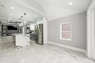 7918 S Anthony Ave, Chicago, IL 60619 - Photo 5