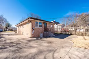 333 Barron St, Bensenville, IL 60106 - Photo 3