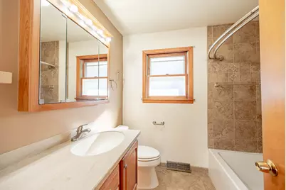 333 Barron Street, Bensenville, IL 60106 - Photo 15