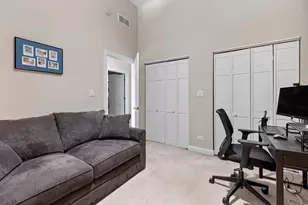 70 E 18th St, Chicago, IL 60616 - Photo 15