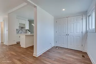 318 W 112th St, Chicago, IL 60628 - Photo 5