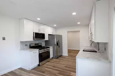 52 Stanton Court #D1, Schaumburg, IL 60193 - Photo 3