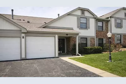 52 Stanton Court #D1, Schaumburg, IL 60193 - Photo 1