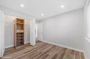 52 Stanton Ct, Schaumburg, IL 60193 - Photo 9