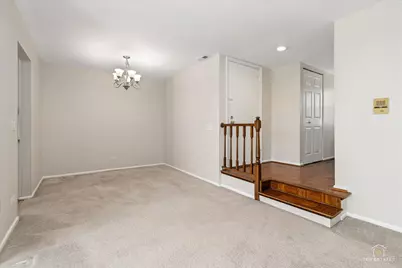 1427 Sutton Court #1427, Vernon Hills, IL 60061 - Photo 7