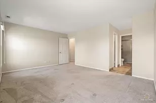 1427 Sutton Ct, Vernon Hills, IL 60061 - Photo 15