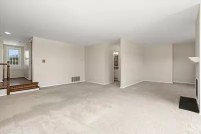 1427 Sutton Court #1427, Vernon Hills, IL 60061 - Photo 5