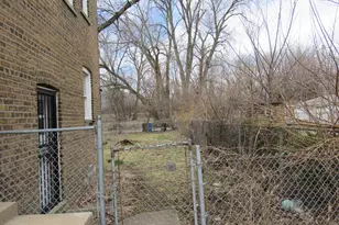 8756 S Kimbark Ave, Chicago, IL 60619 - Photo 17