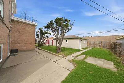 7412 W 63rd Place, Summit, IL 60501 - Photo 47