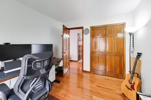 1075 Longford Rd, Bartlett, IL 60103 - Photo 21