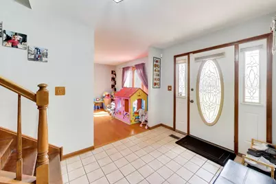 1075 Longford Road, Bartlett, IL 60103 - Photo 5