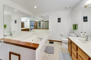 1075 Longford Rd, Bartlett, IL 60103 - Photo 19