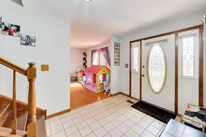 1075 Longford Road, Bartlett, IL 60103 - Photo 5