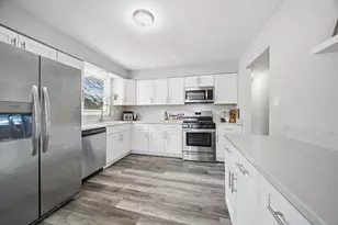 16740 Forest Ave, Oak Forest, IL 60452 - Photo 11