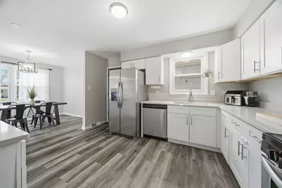 16740 Forest Avenue, Oak Forest, IL 60452 - Photo 13