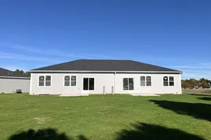 516 Cobblestone Cir, Harvard, IL 60033 - Photo 19