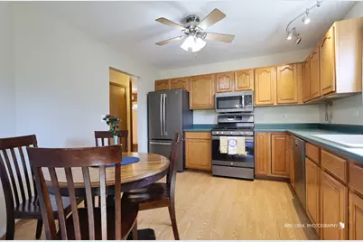 3338 Cottonwood Court, McHenry, IL 60051 - Photo 7