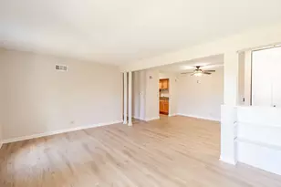 530 Shorely Dr, Barrington, IL 60010 - Photo 3